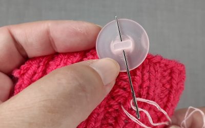 How to Attach Buttons to Knit and Crochet Fabric